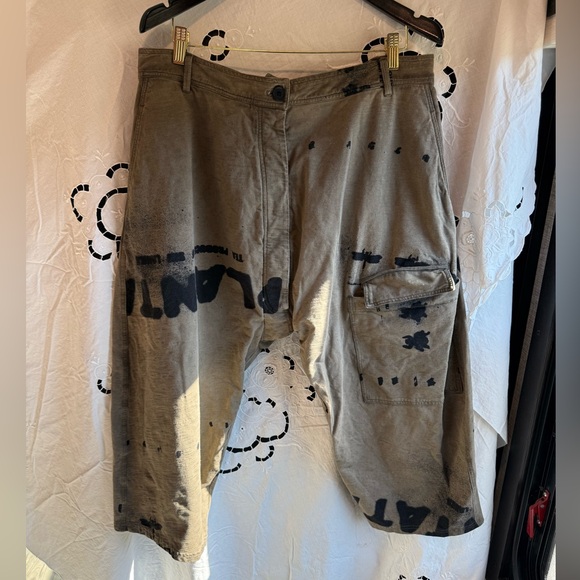 plantana plantation Pants - Plantana plantation Relaxed Wide-Leg Cargo Pants in Olive Green with Black Print